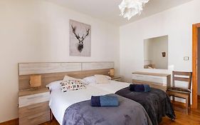 Espectacular apartamento reformado en edificio histórico, con WIFI